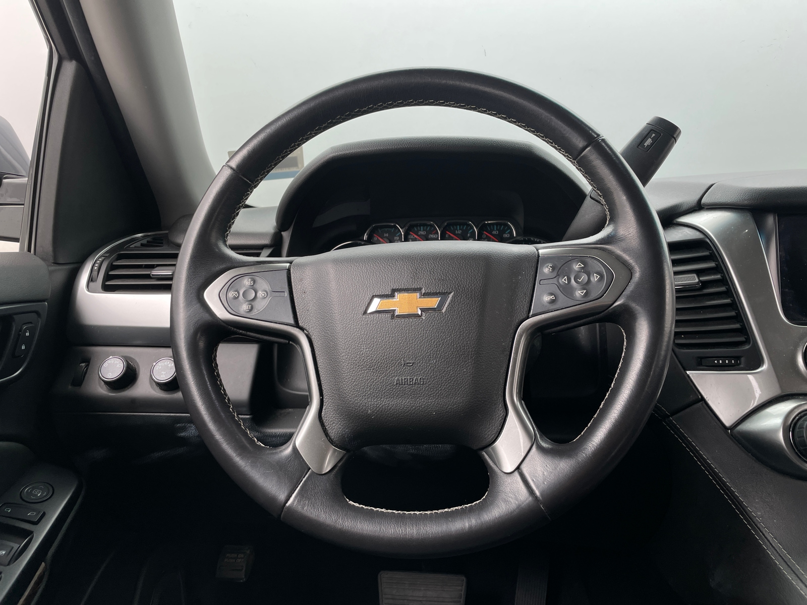 Thumbnail: 2020 Chevrolet Tahoe - 5
