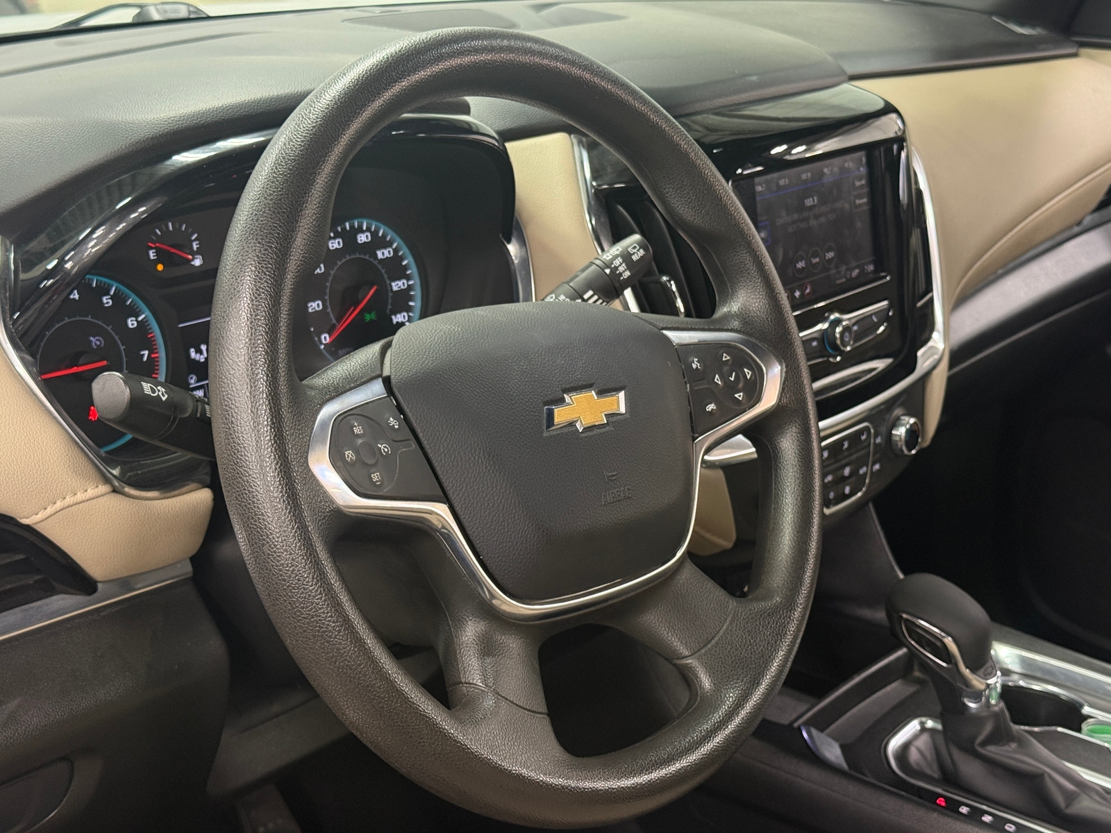 Thumbnail: 2023 Chevrolet Traverse - 5