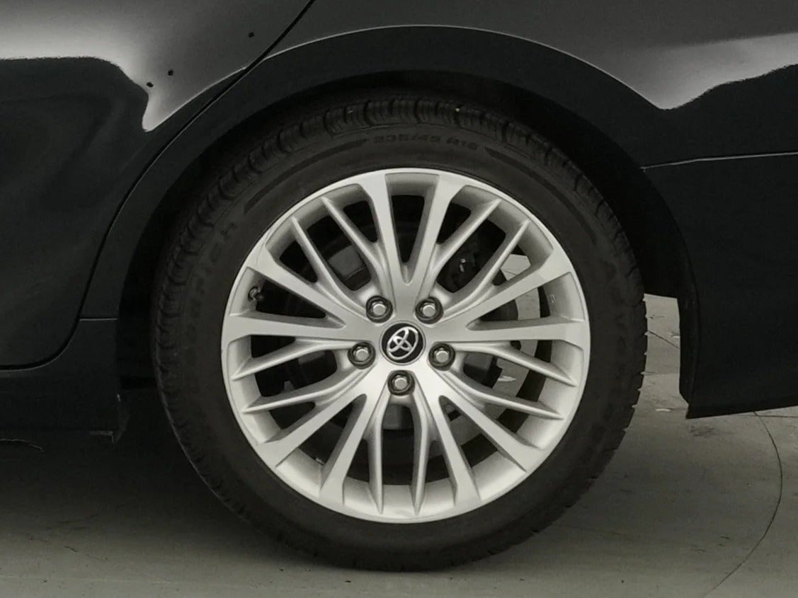 2019 Toyota Camry XLE - Photo 14