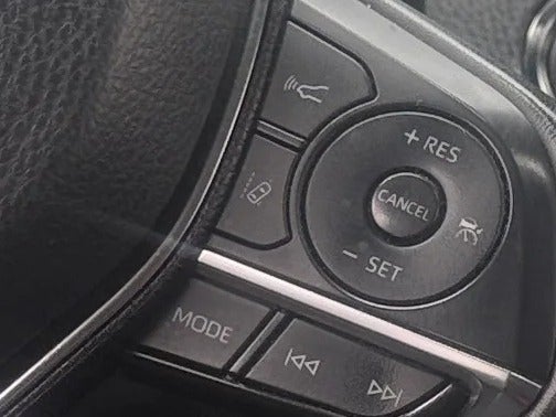 2019 Toyota Camry XLE - Photo 16