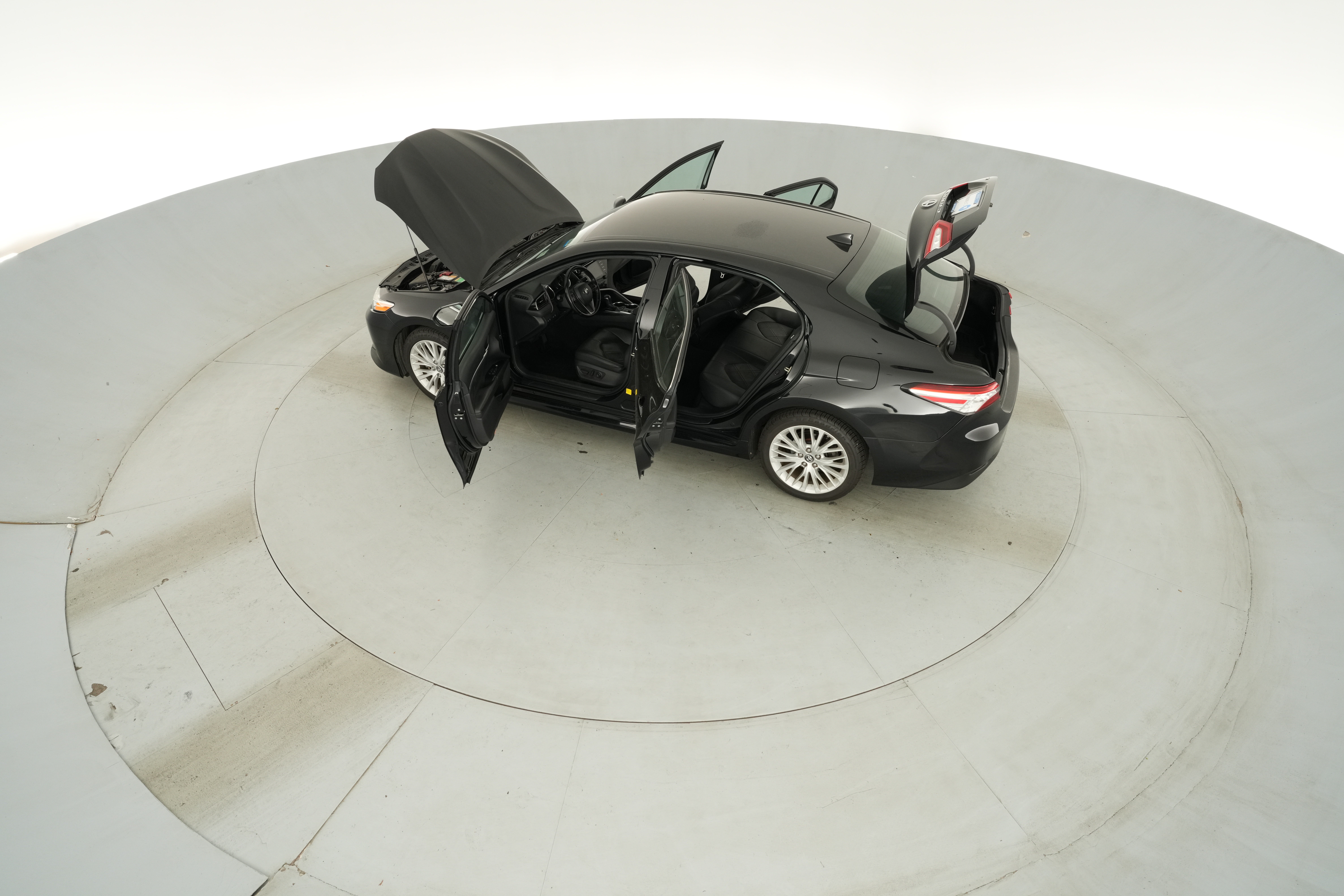 2019 Toyota Camry XLE - Photo 46