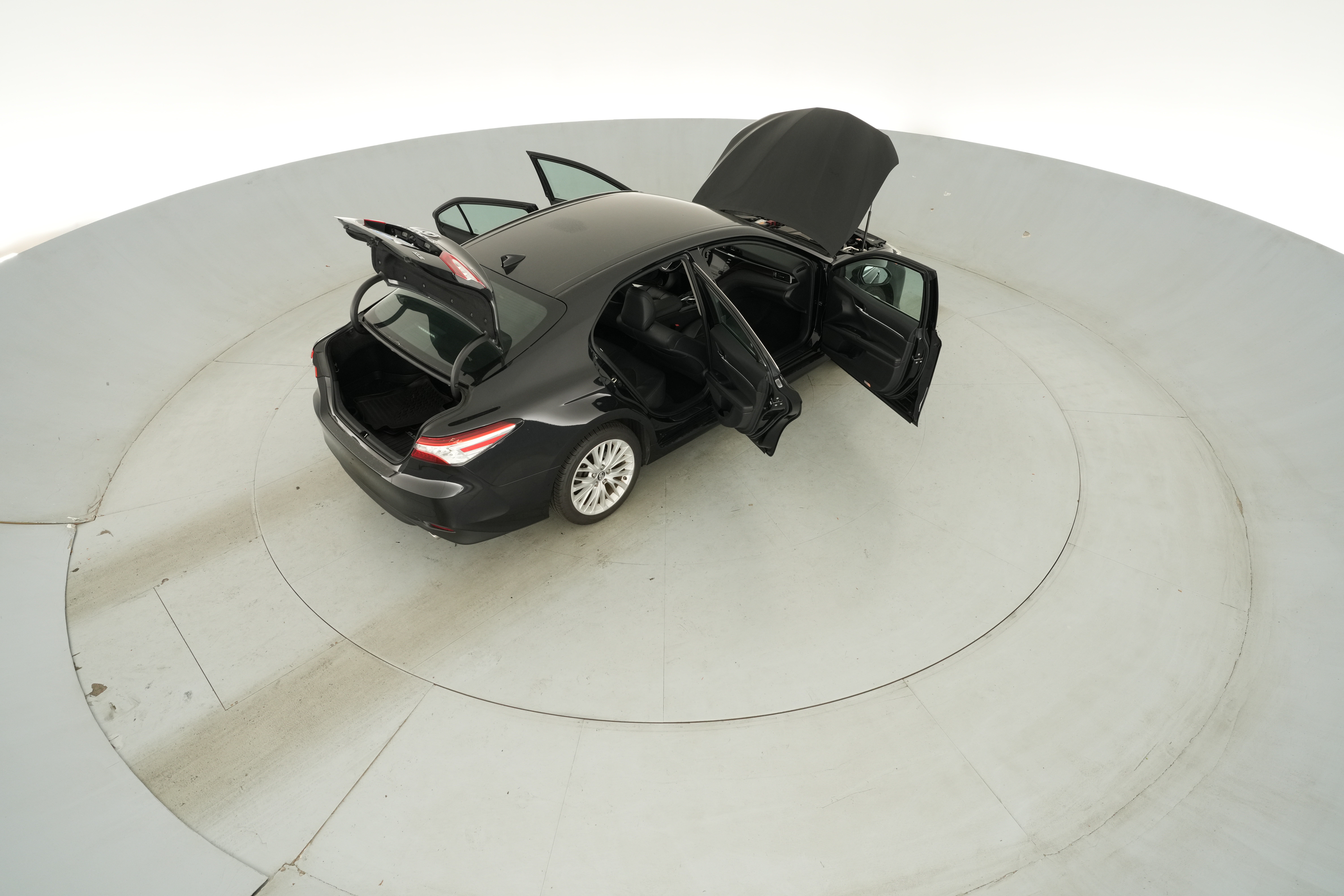 2019 Toyota Camry XLE - Photo 51