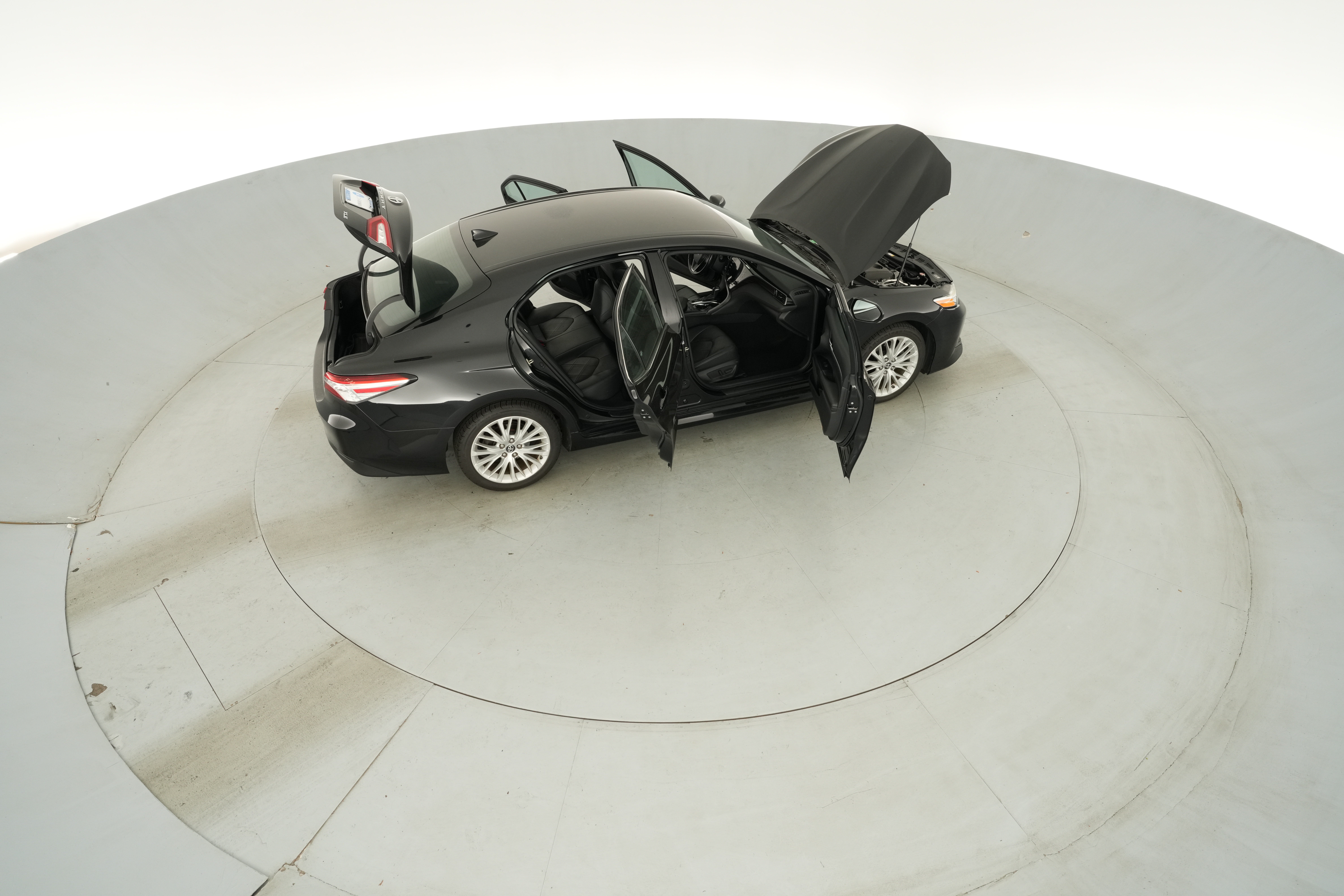 2019 Toyota Camry XLE - Photo 52