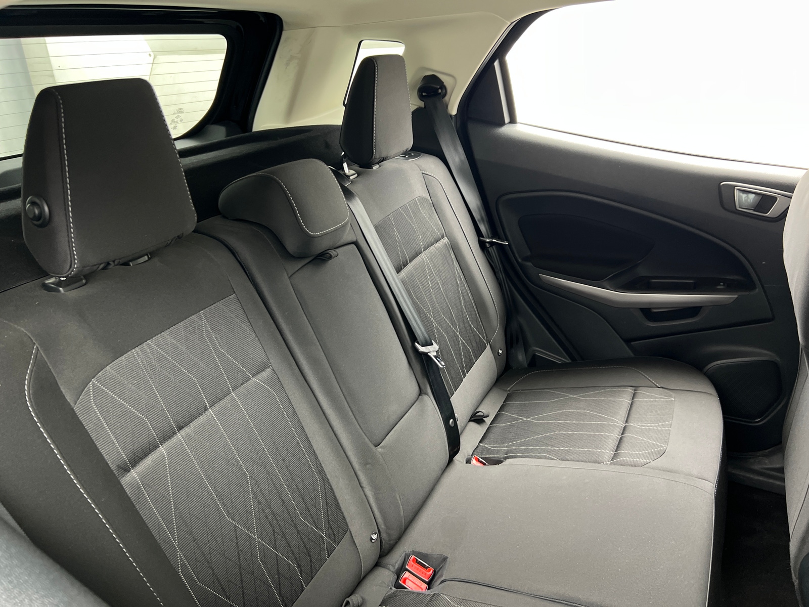Thumbnail: 2021 Ford EcoSport - 6