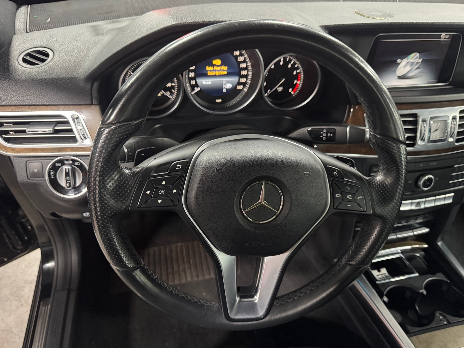 Thumbnail: 2016 Mercedes-Benz E-Class - 4
