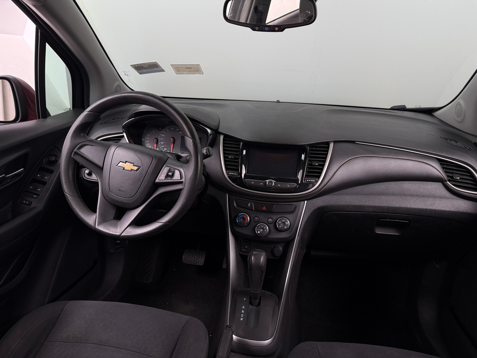 Thumbnail: 2017 Chevrolet Trax - 3