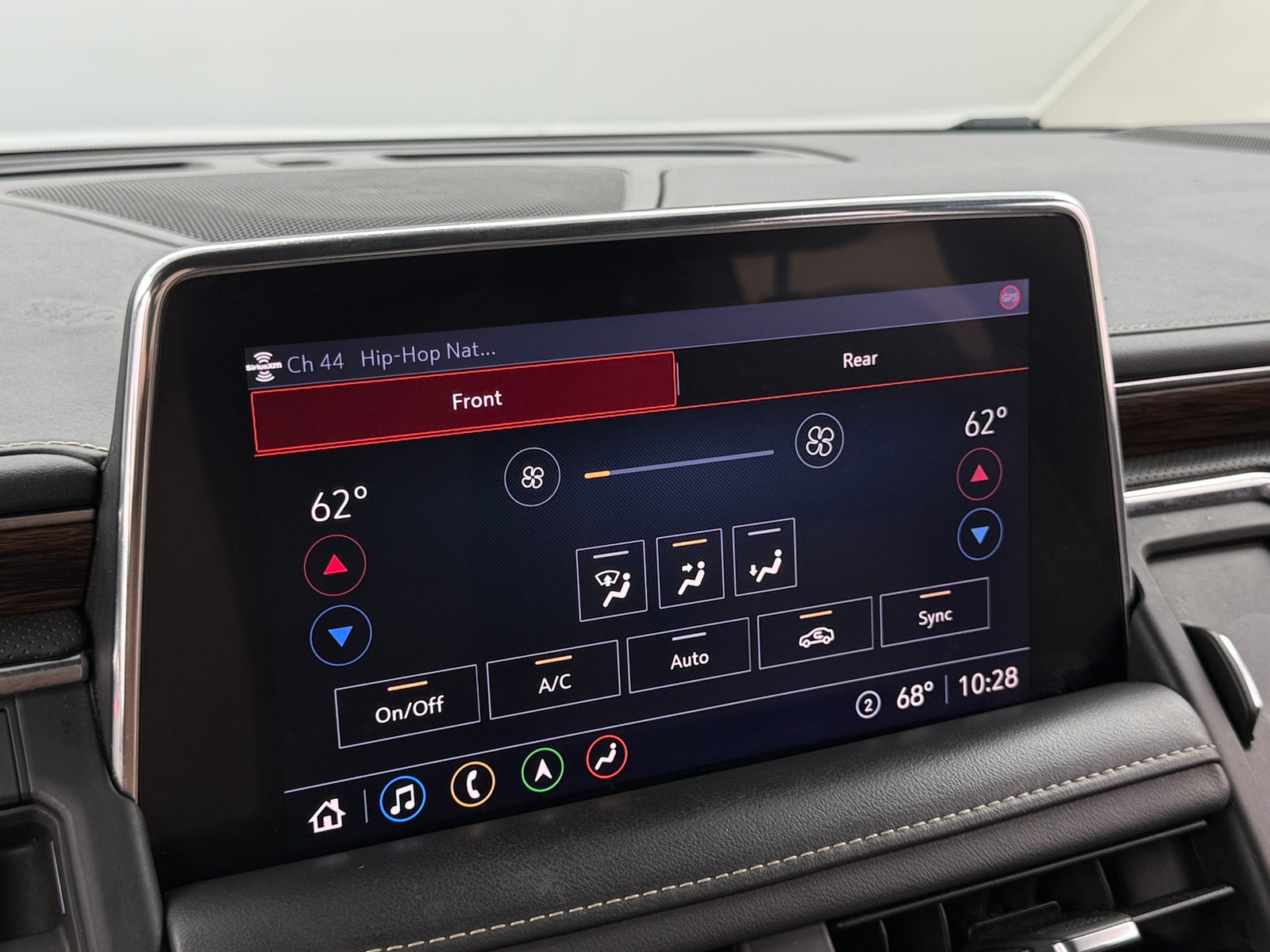 Thumbnail: 2021 Chevrolet Suburban - 3