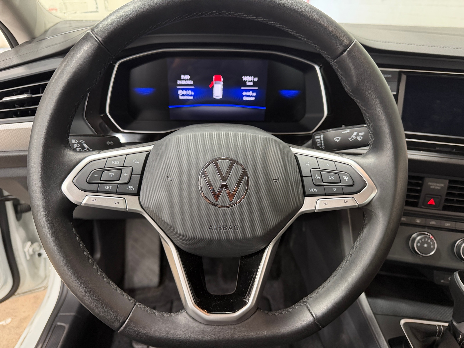 Thumbnail: 2024 Volkswagen Jetta - 5