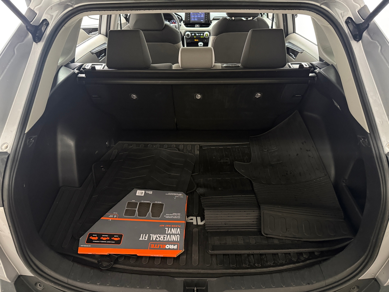 Thumbnail: 2021 Toyota RAV4 - 7