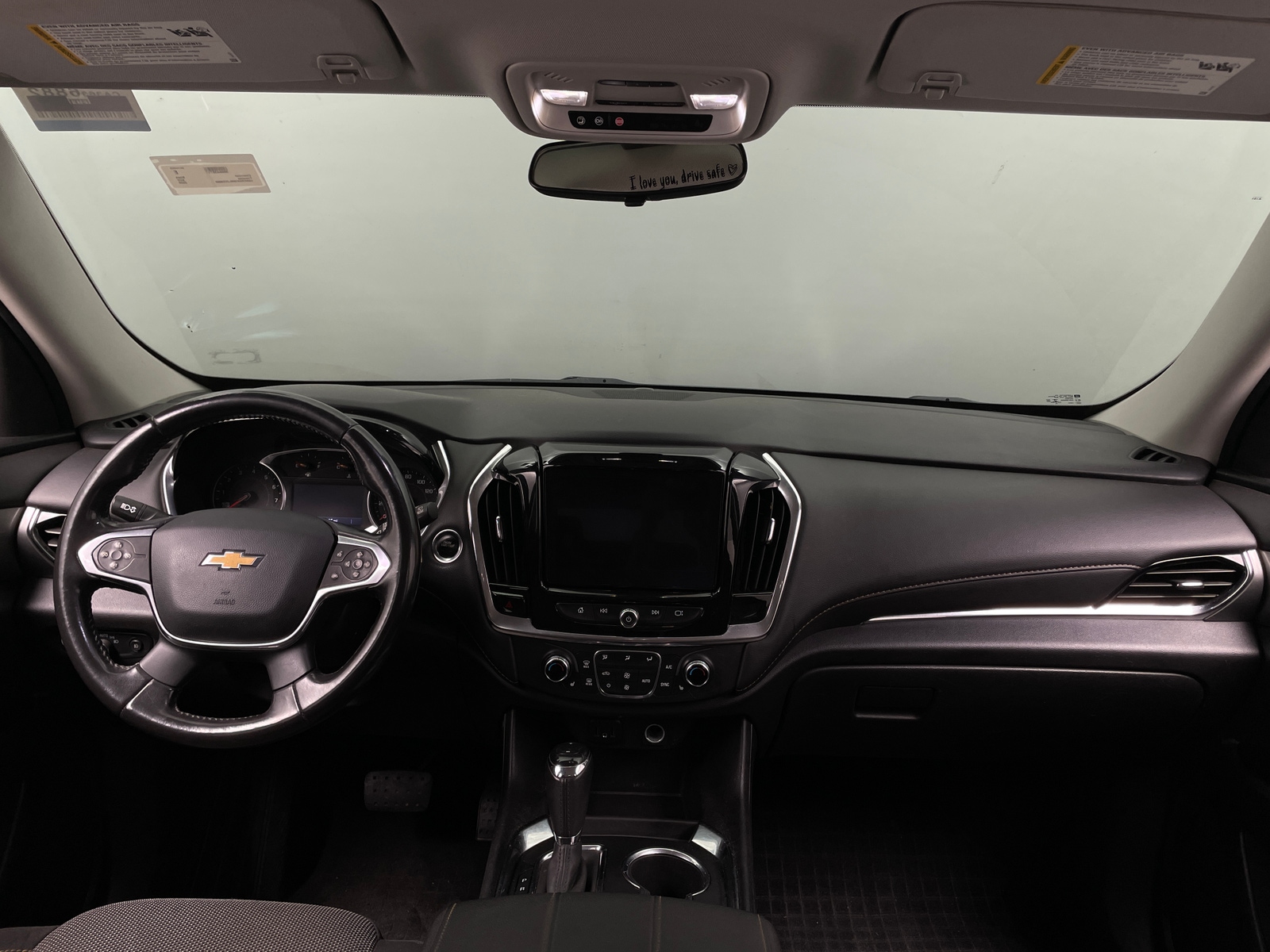 Thumbnail: 2020 Chevrolet Traverse - 3