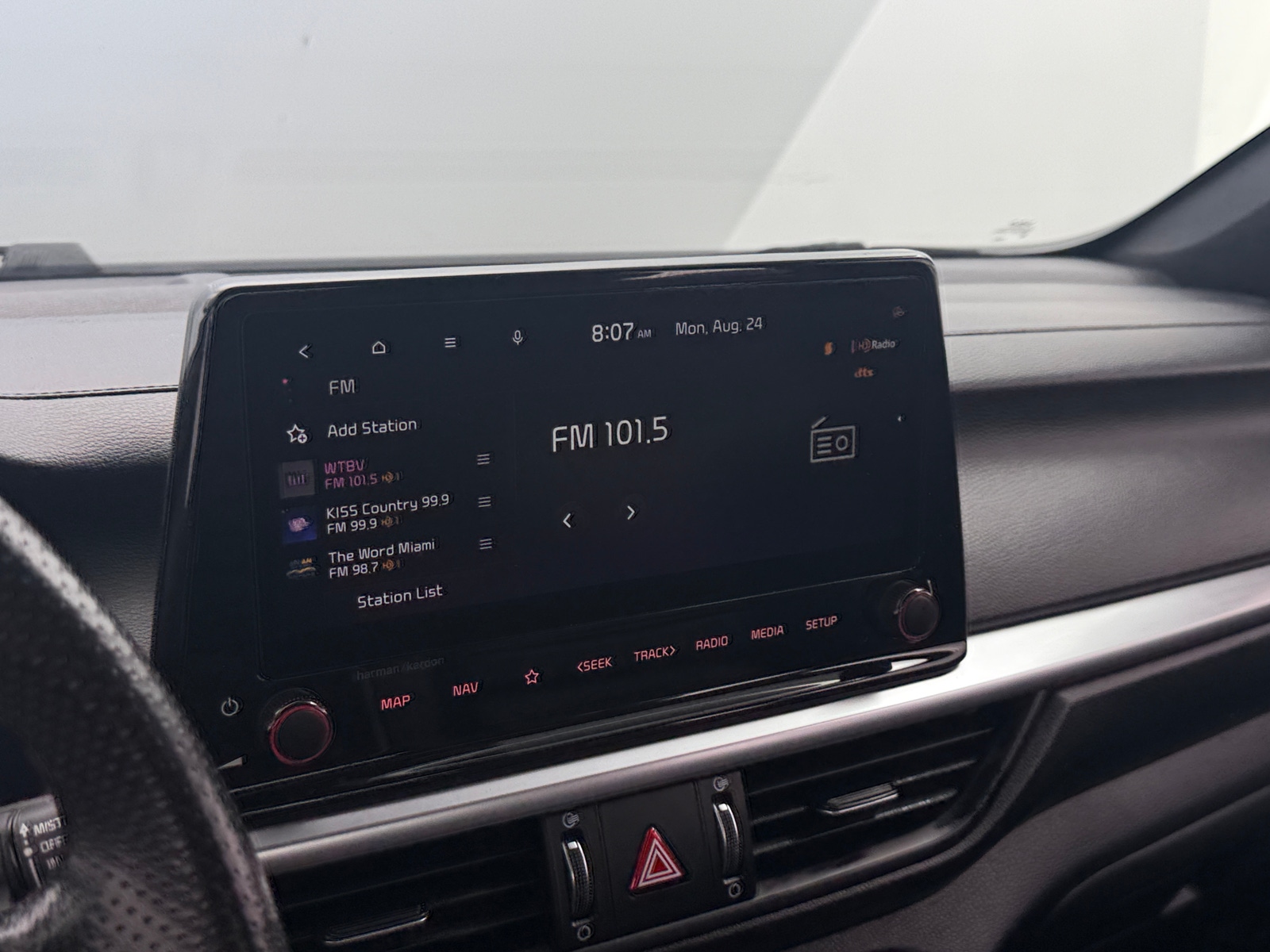 Thumbnail: 2023 Kia Forte - 3