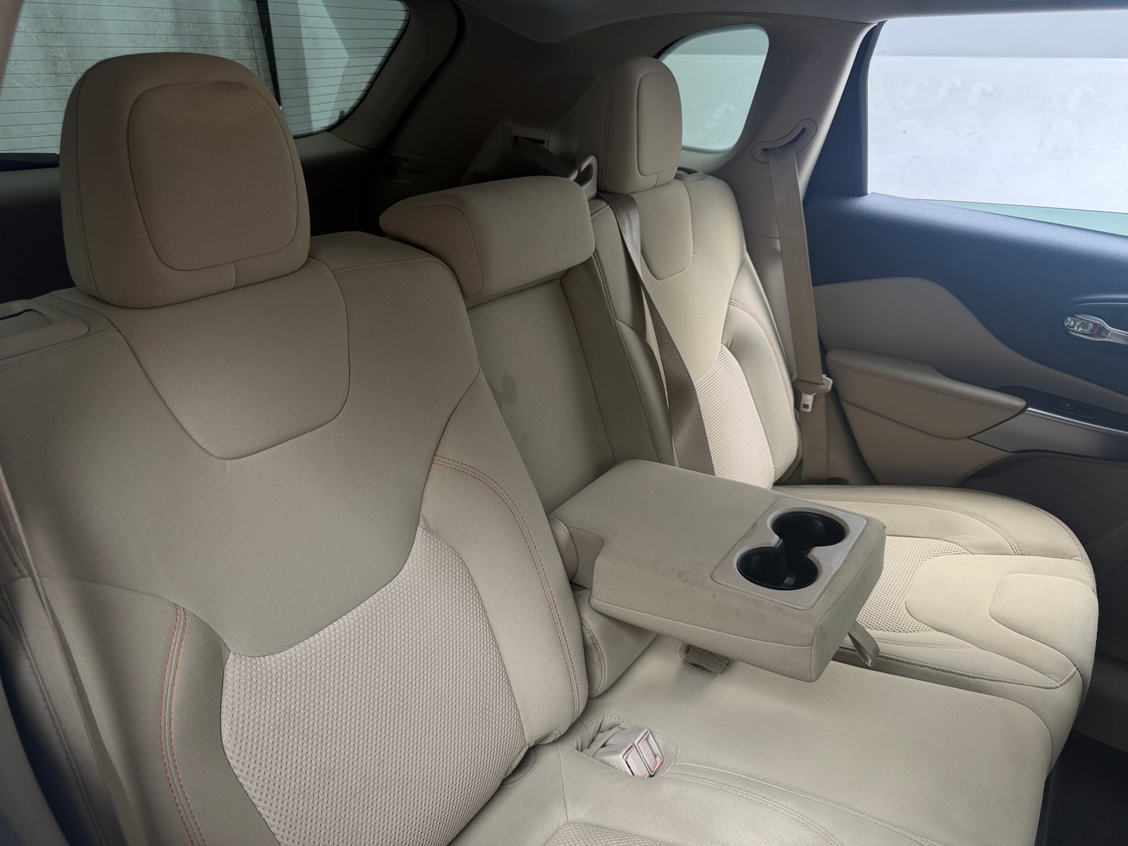 Thumbnail: 2021 Jeep Cherokee - 6