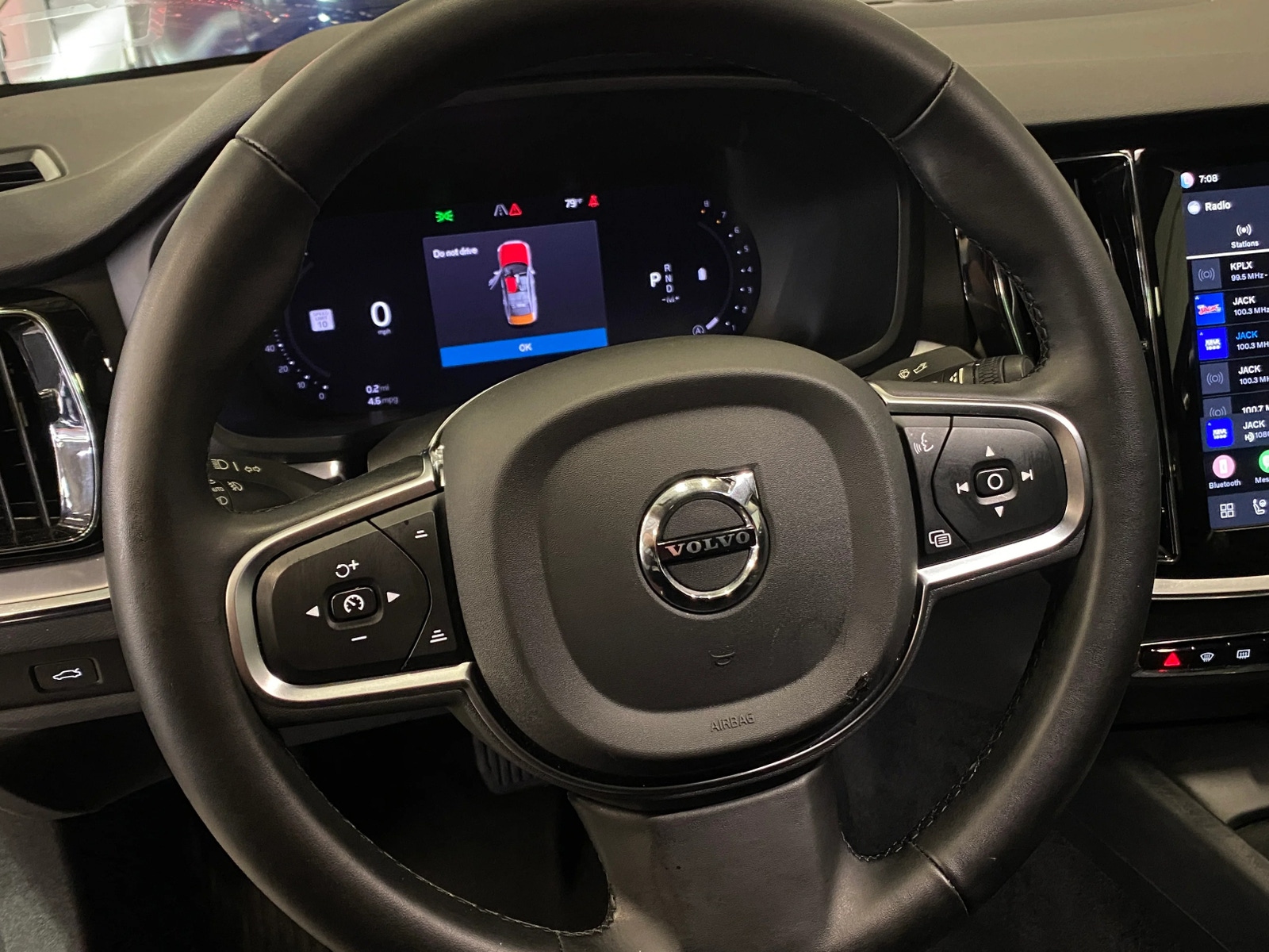 Thumbnail: 2025 Volvo S60 - 4