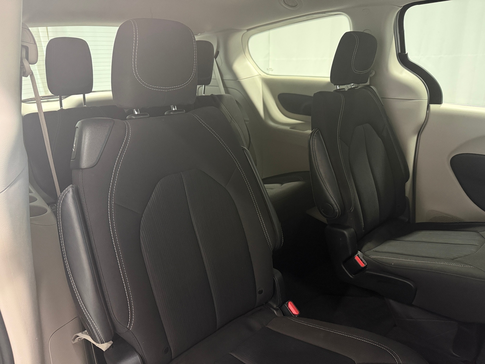 Thumbnail: 2024 Chrysler Voyager - 6