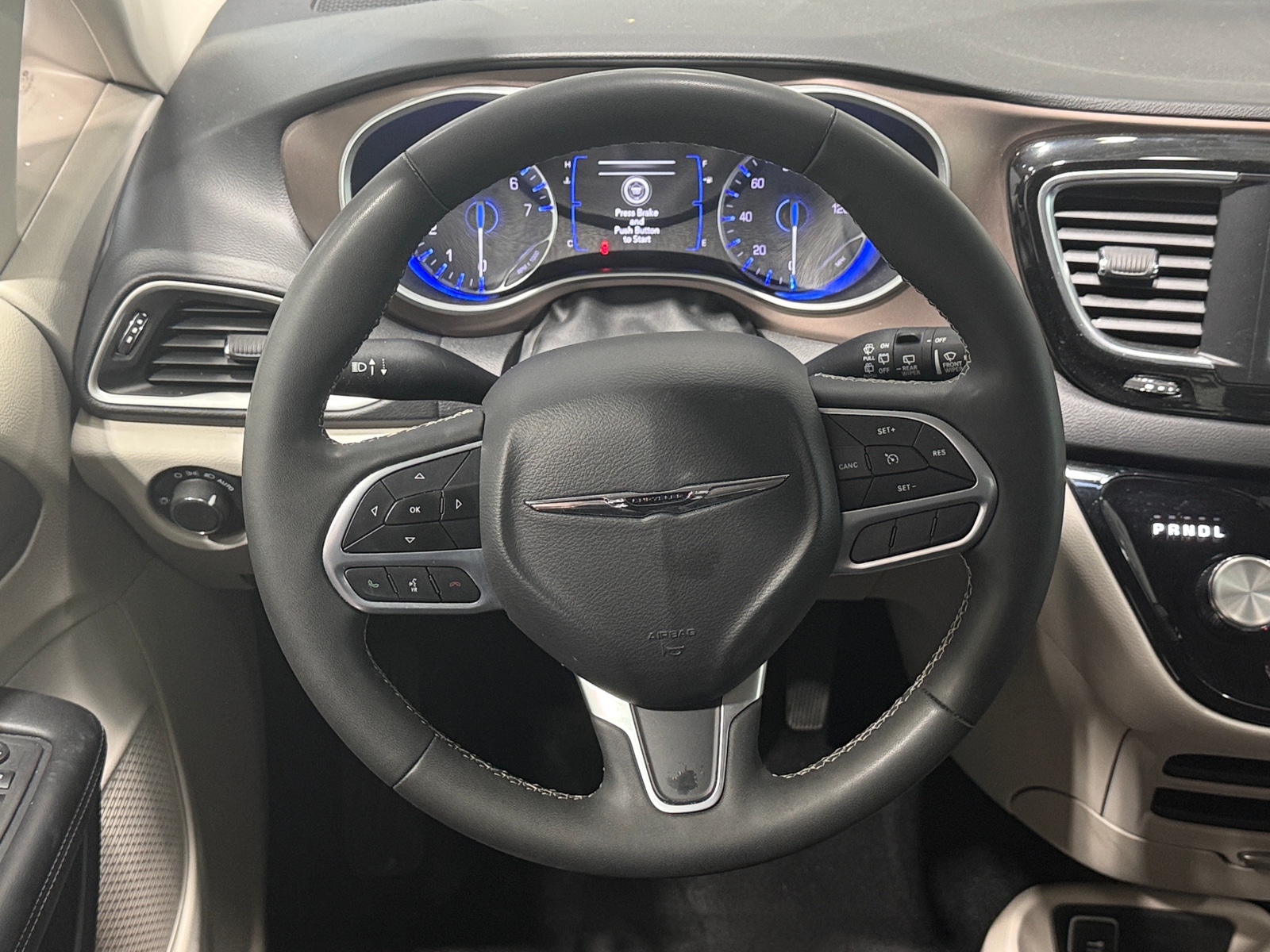 Thumbnail: 2024 Chrysler Voyager - 5