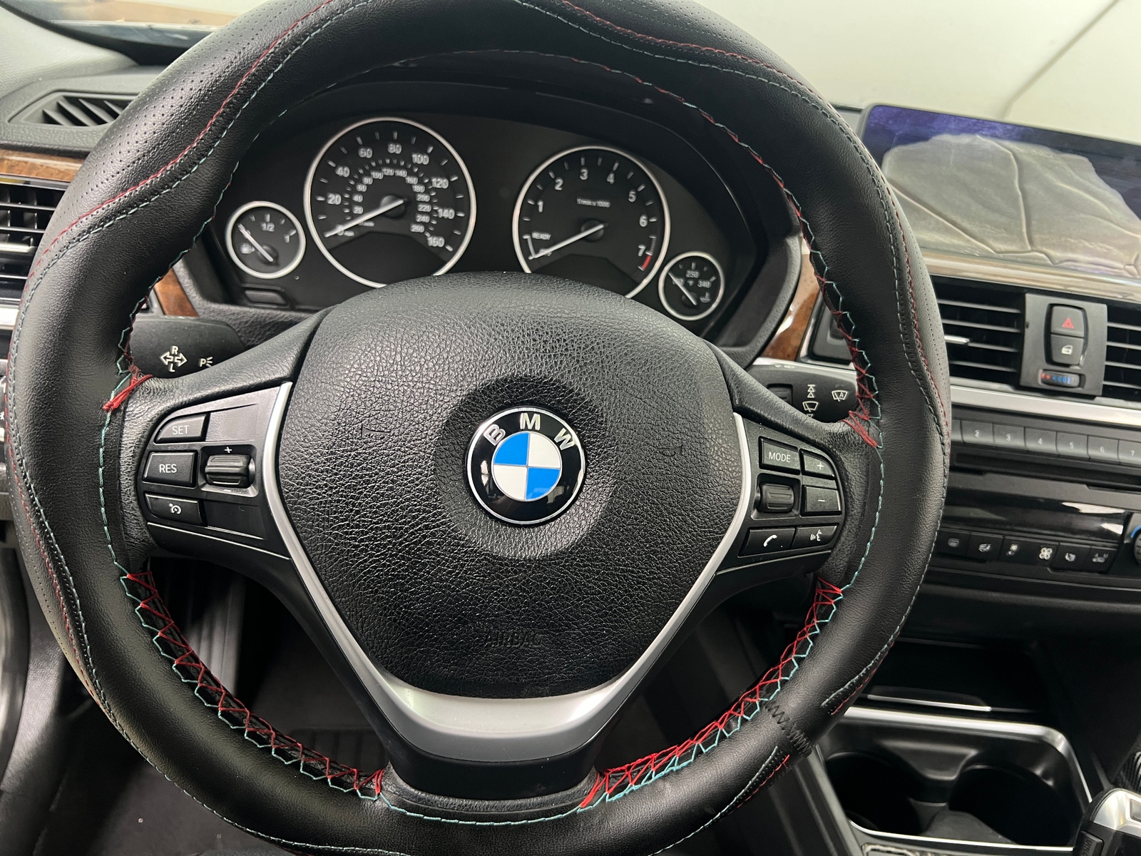 Thumbnail: 2014 BMW 3 Series - 5