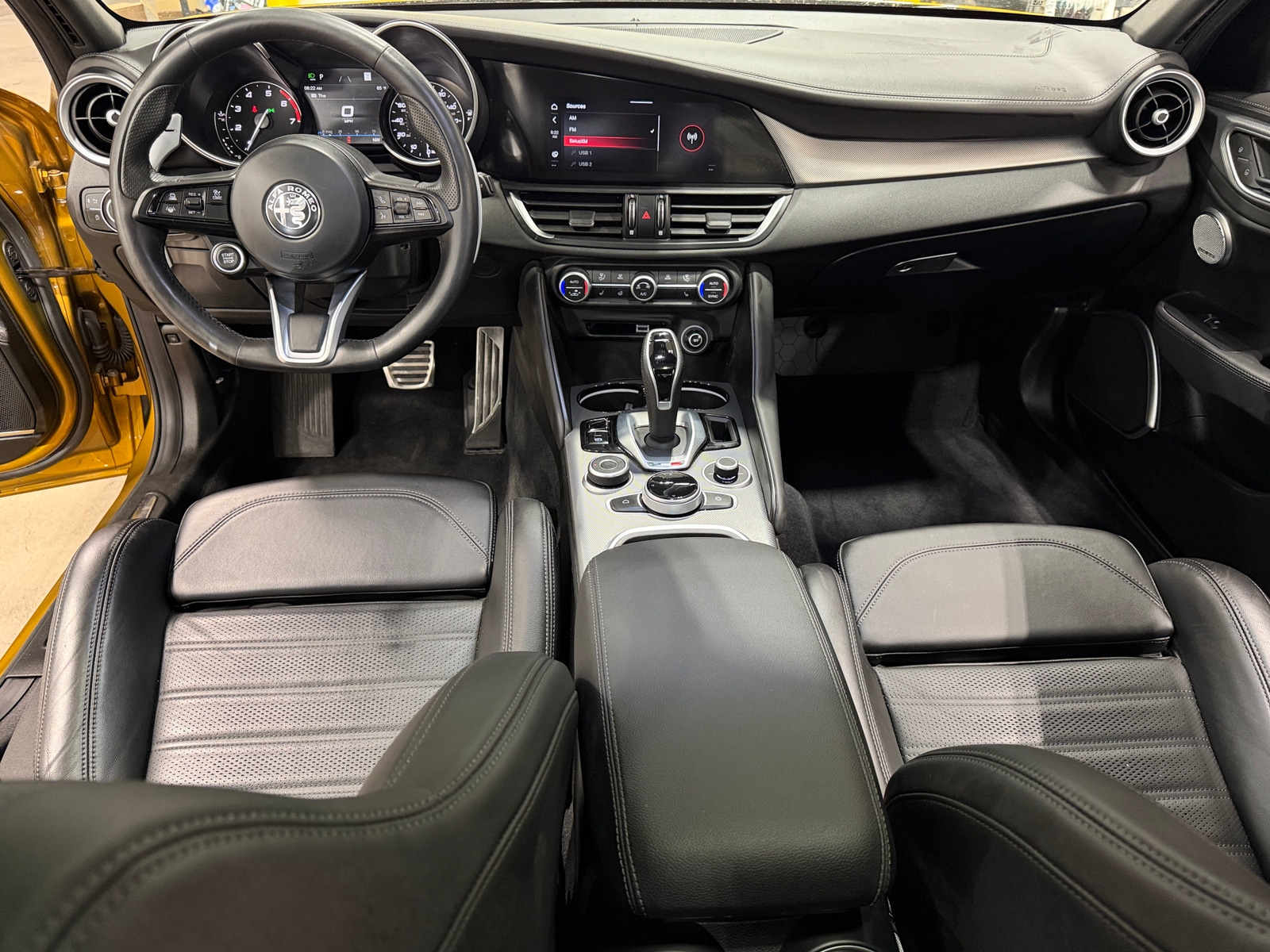 Thumbnail: 2023 Alfa Romeo Giulia - 2