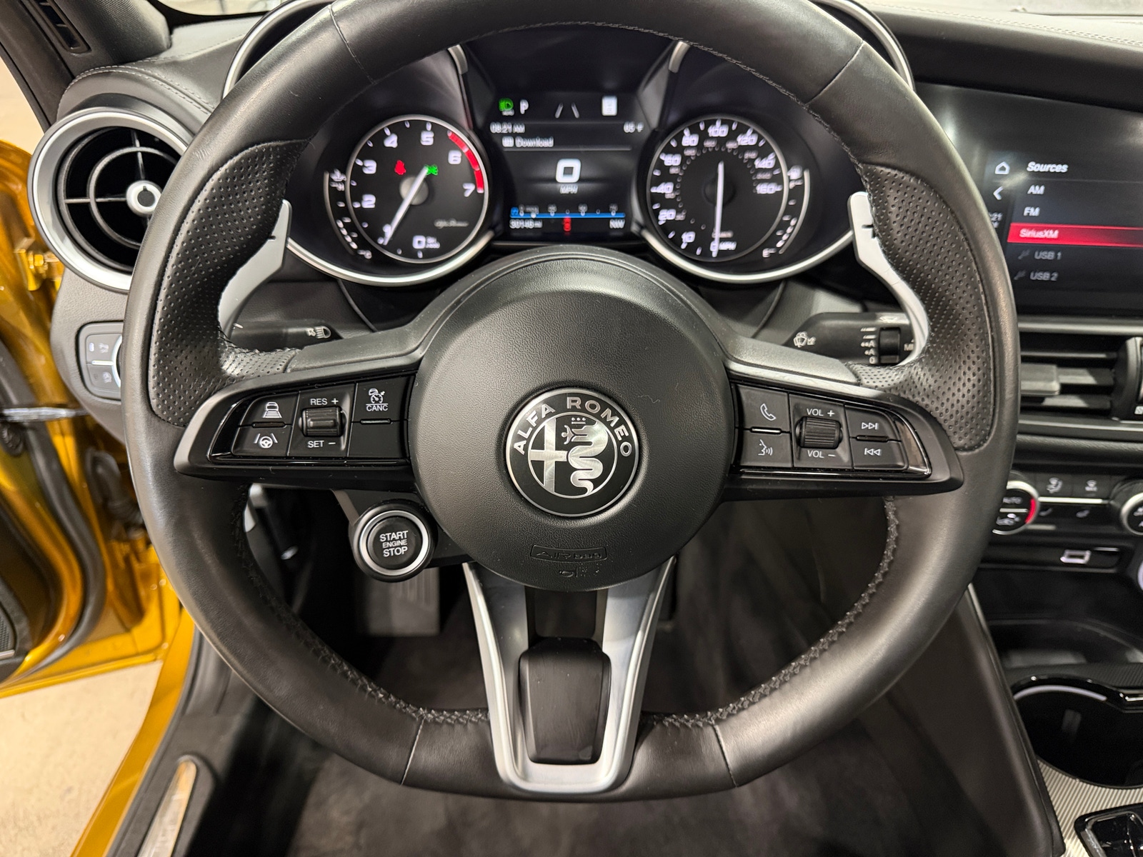 Thumbnail: 2023 Alfa Romeo Giulia - 4