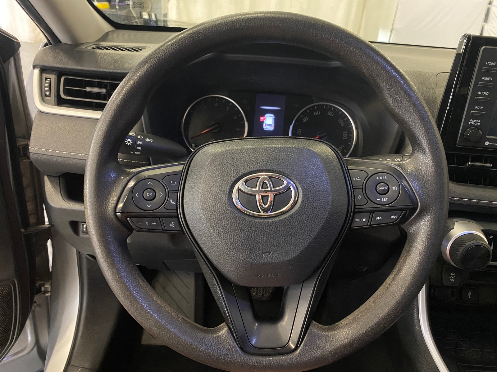 Thumbnail: 2021 Toyota RAV4 - 5
