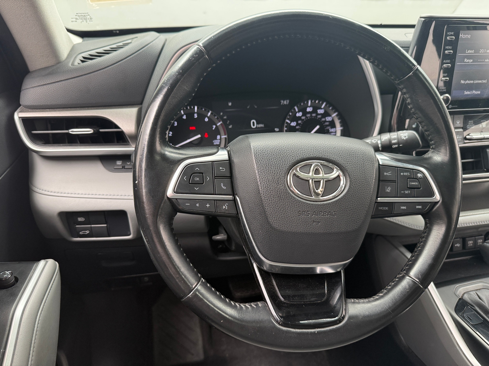 Thumbnail: 2021 Toyota Highlander - 4