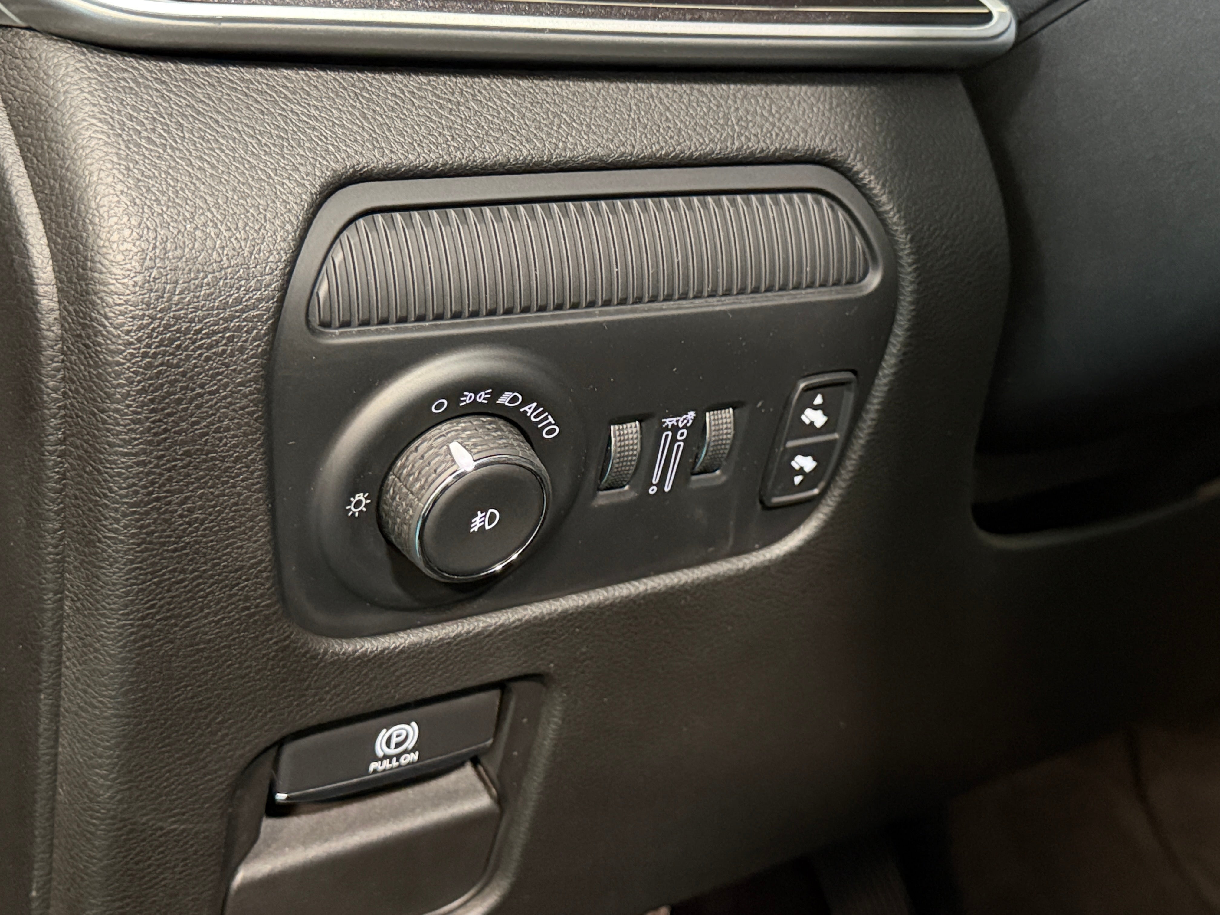 2023 Jeep Wagoneer Series I - Photo 16