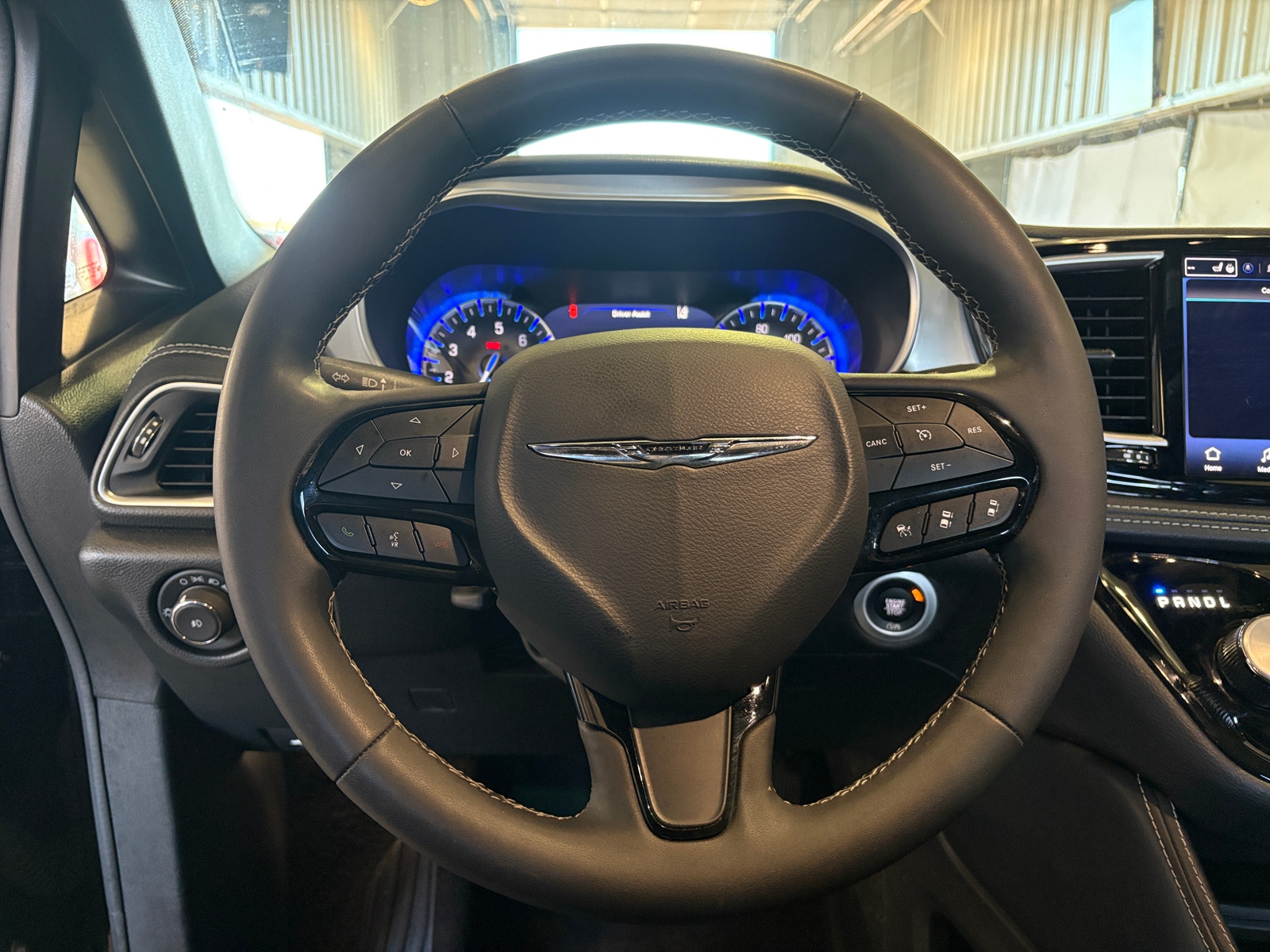 Thumbnail: 2025 Chrysler Pacifica - 4