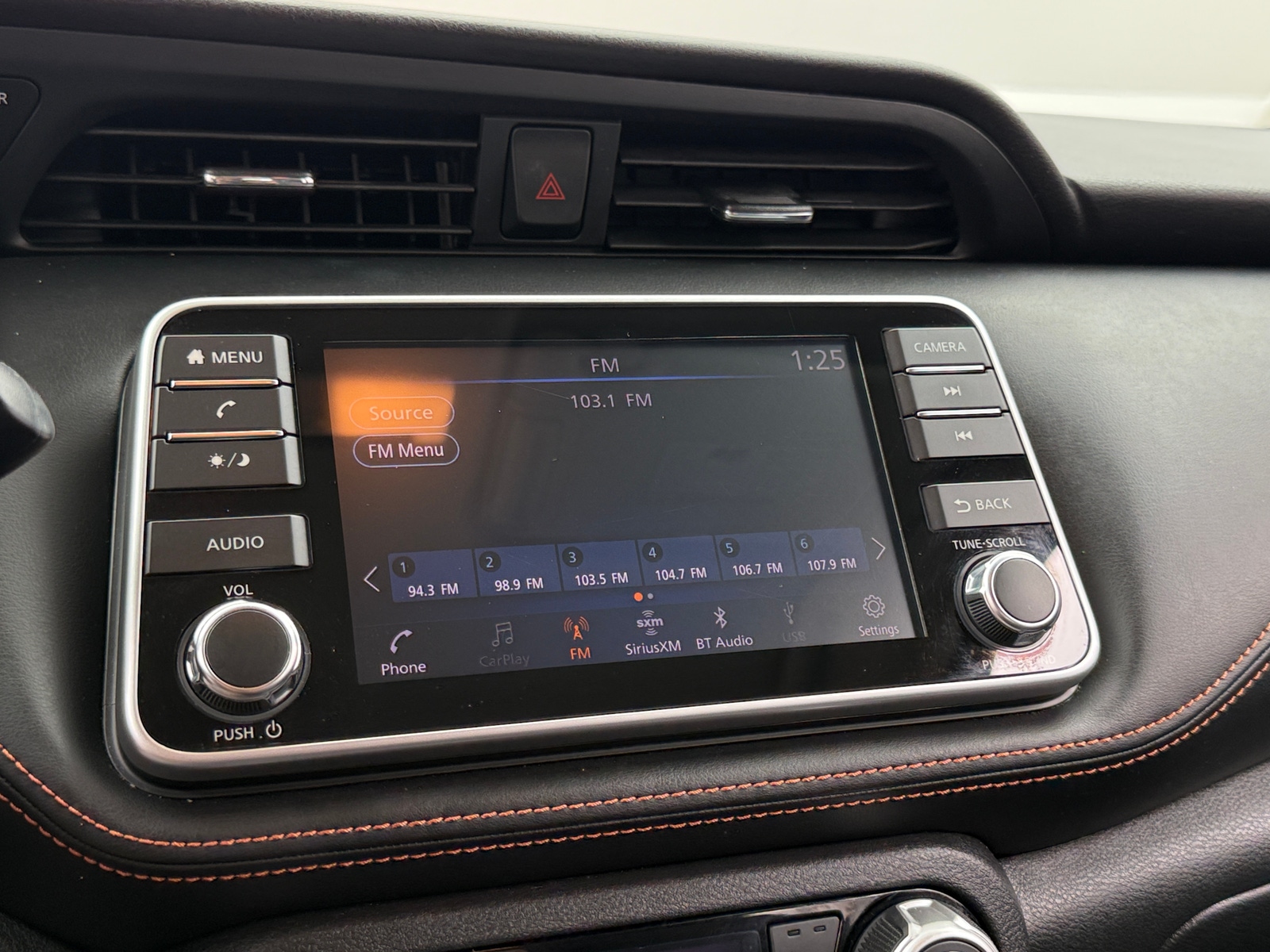 Thumbnail: 2020 Nissan Kicks - 3