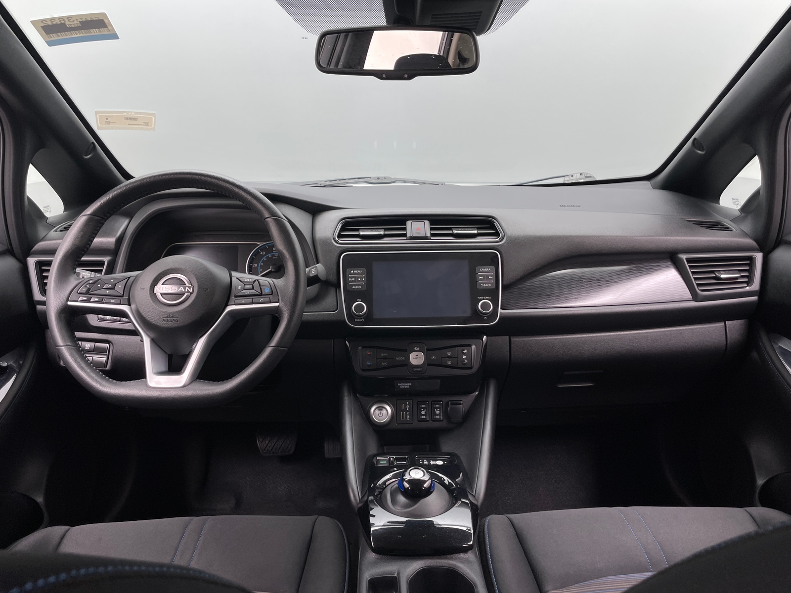 Thumbnail: 2024 Nissan Leaf - 3
