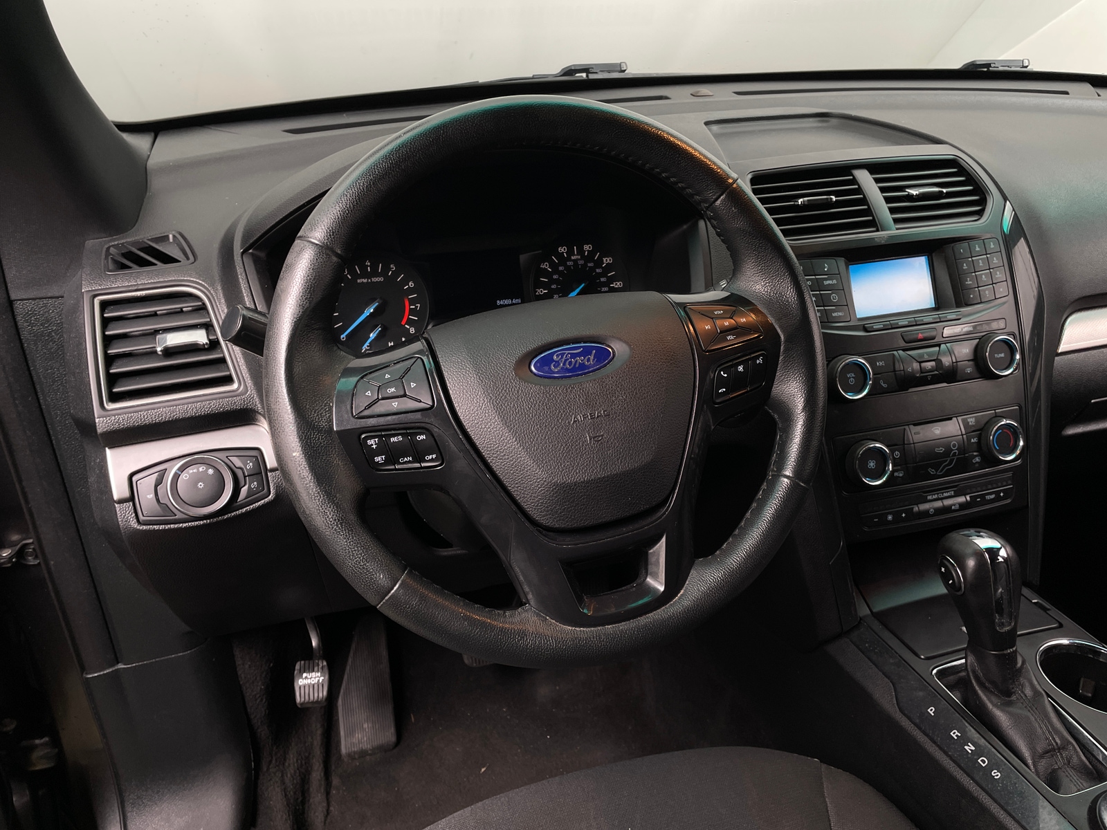 Thumbnail: 2019 Ford Explorer - 5