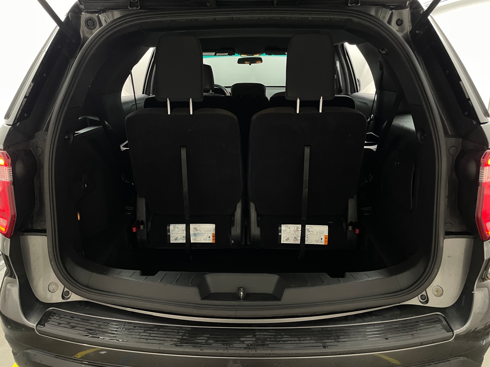 Thumbnail: 2019 Ford Explorer - 7