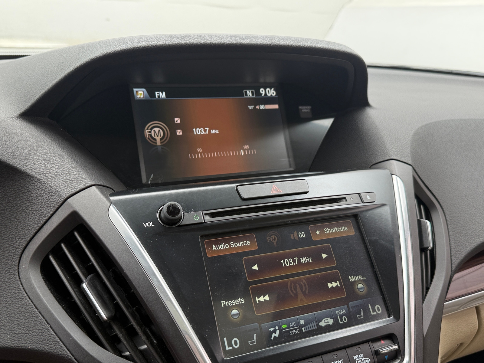 Thumbnail: 2014 Acura MDX - 3