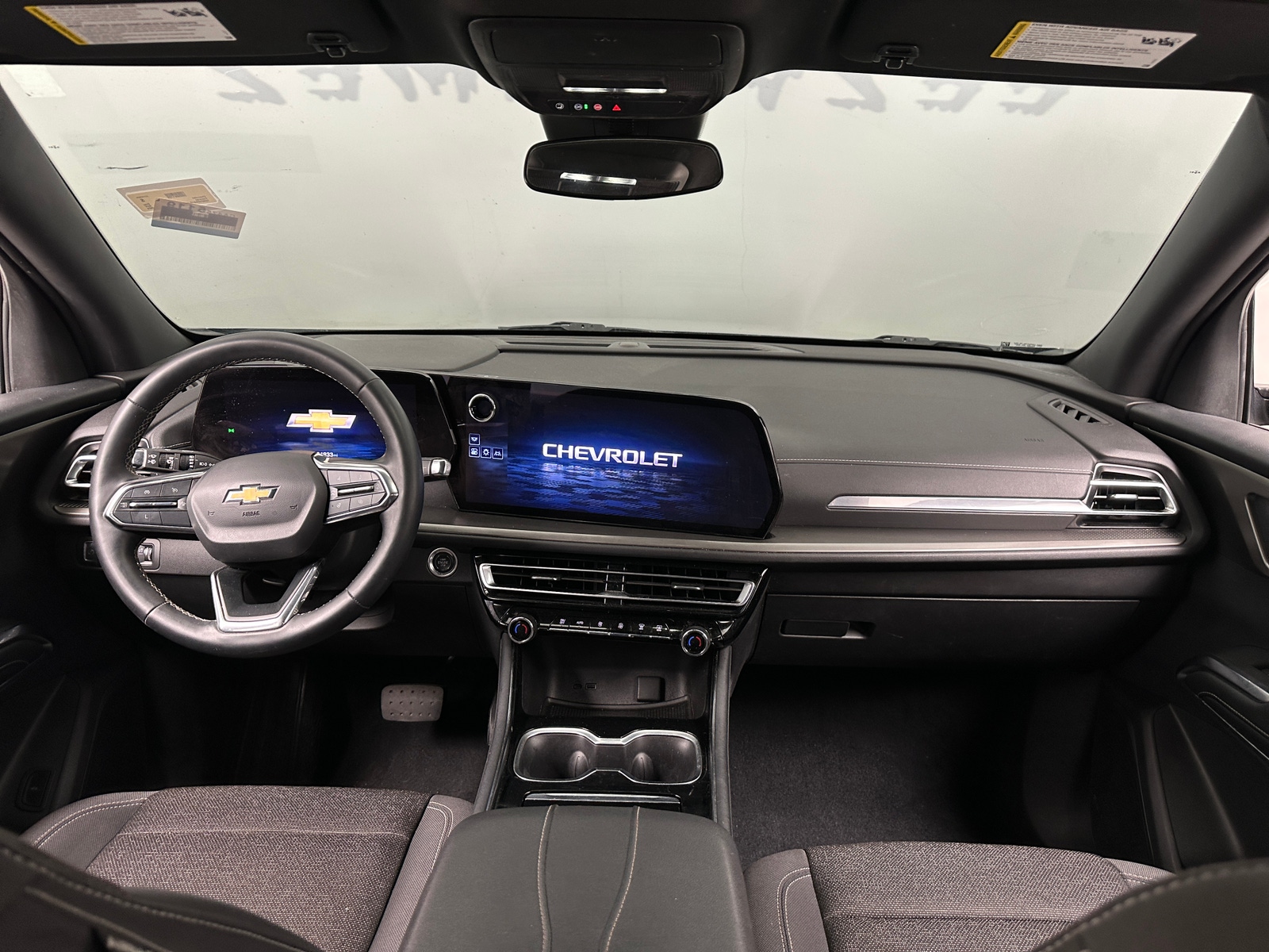 Thumbnail: 2024 Chevrolet Traverse - 3