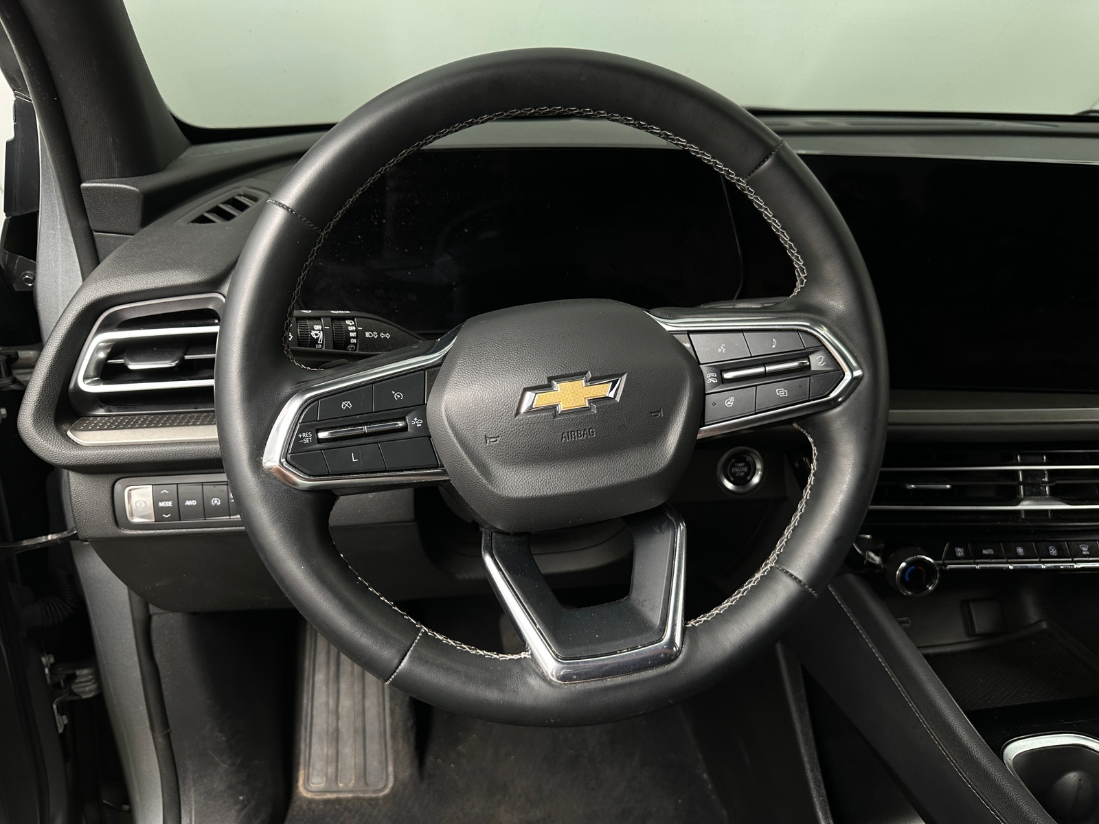 Thumbnail: 2024 Chevrolet Traverse - 5