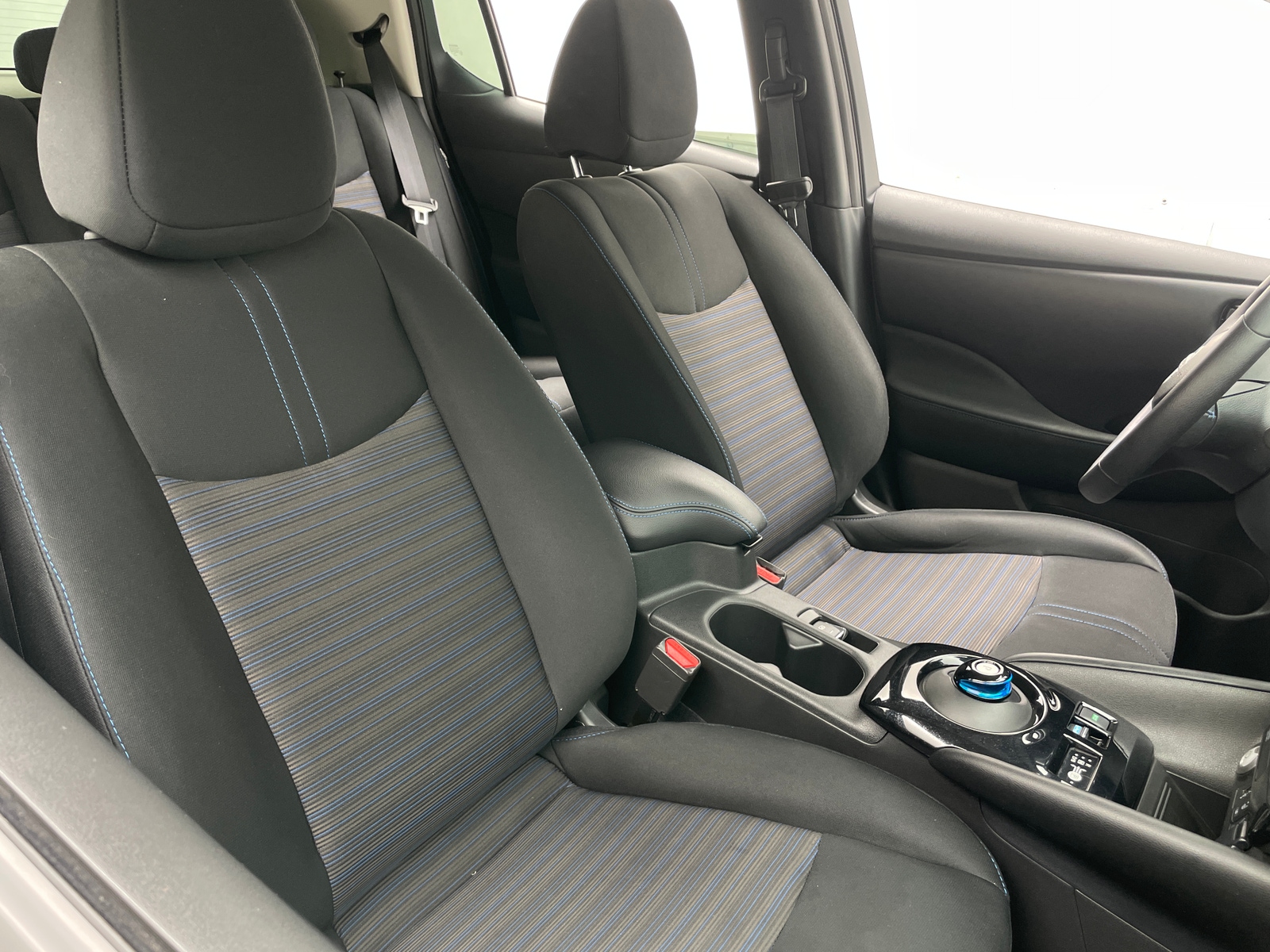 Thumbnail: 2025 Nissan Leaf - 2