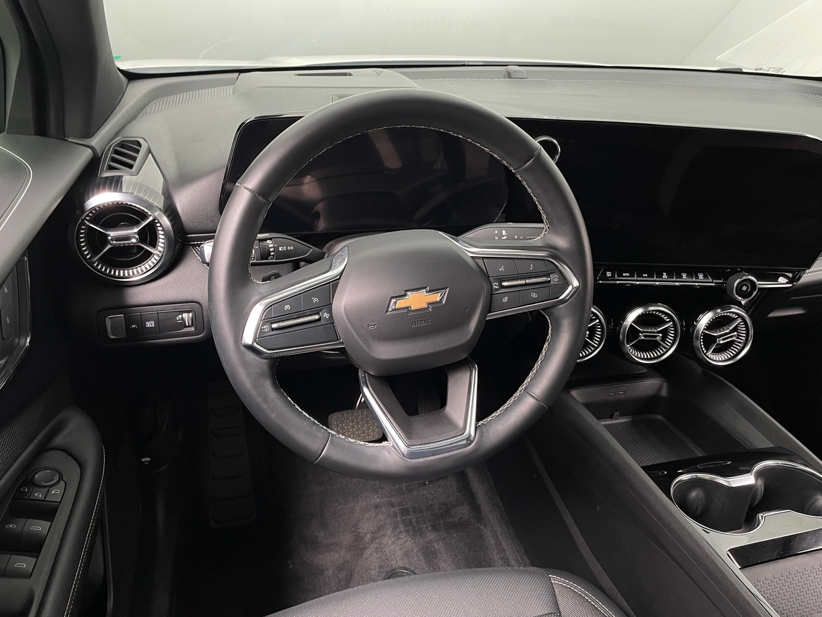 Thumbnail: 2024 Chevrolet Blazer EV - 4
