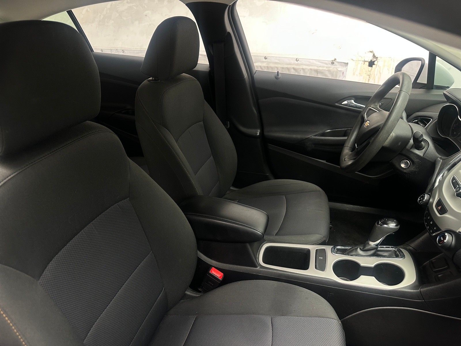 Thumbnail: 2018 Chevrolet Cruze - 2