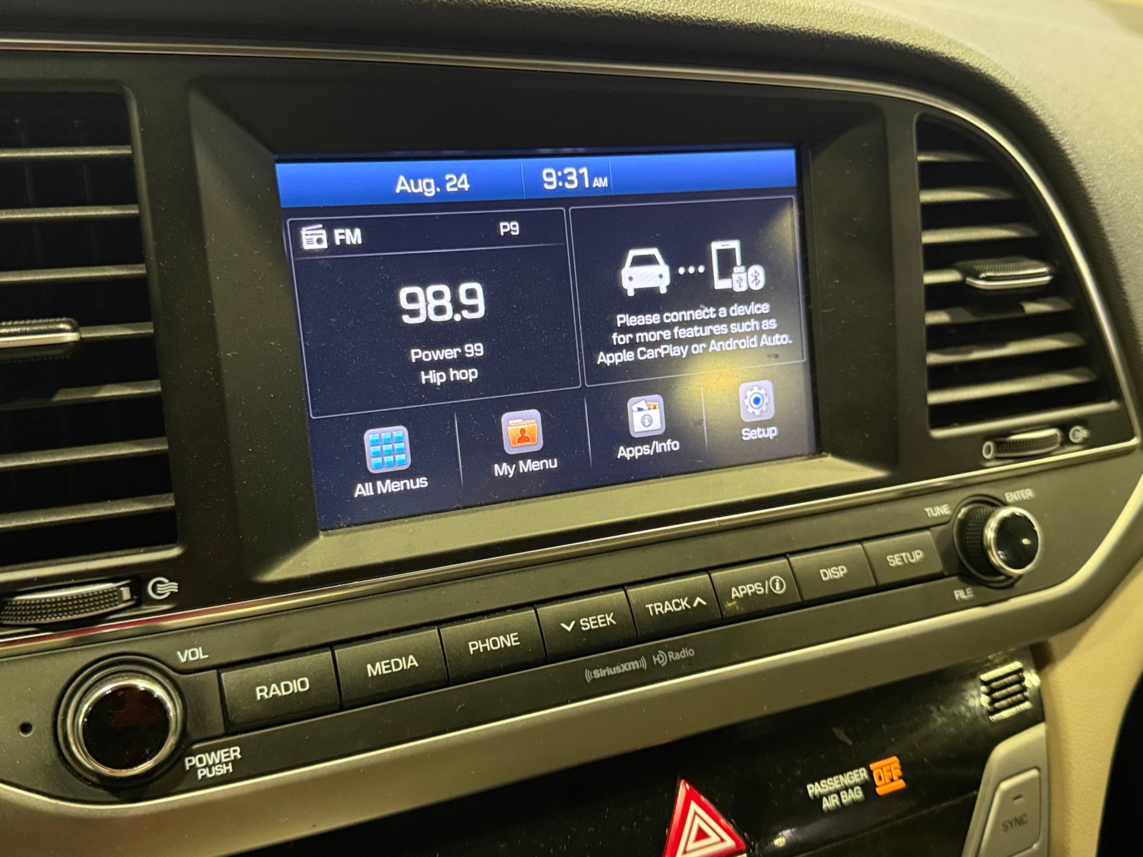 Thumbnail: 2017 Hyundai Elantra - 4