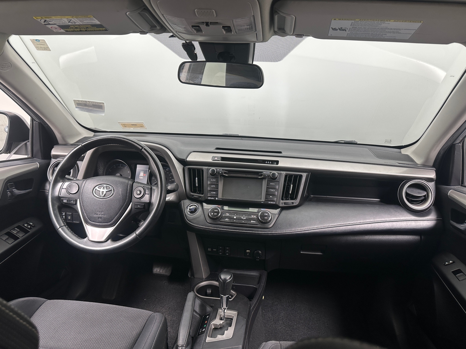 Thumbnail: 2018 Toyota RAV4 - 3