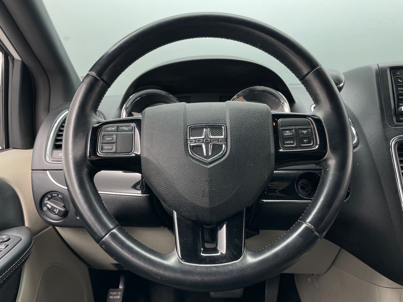 Thumbnail: 2017 Dodge Grand Caravan - 4