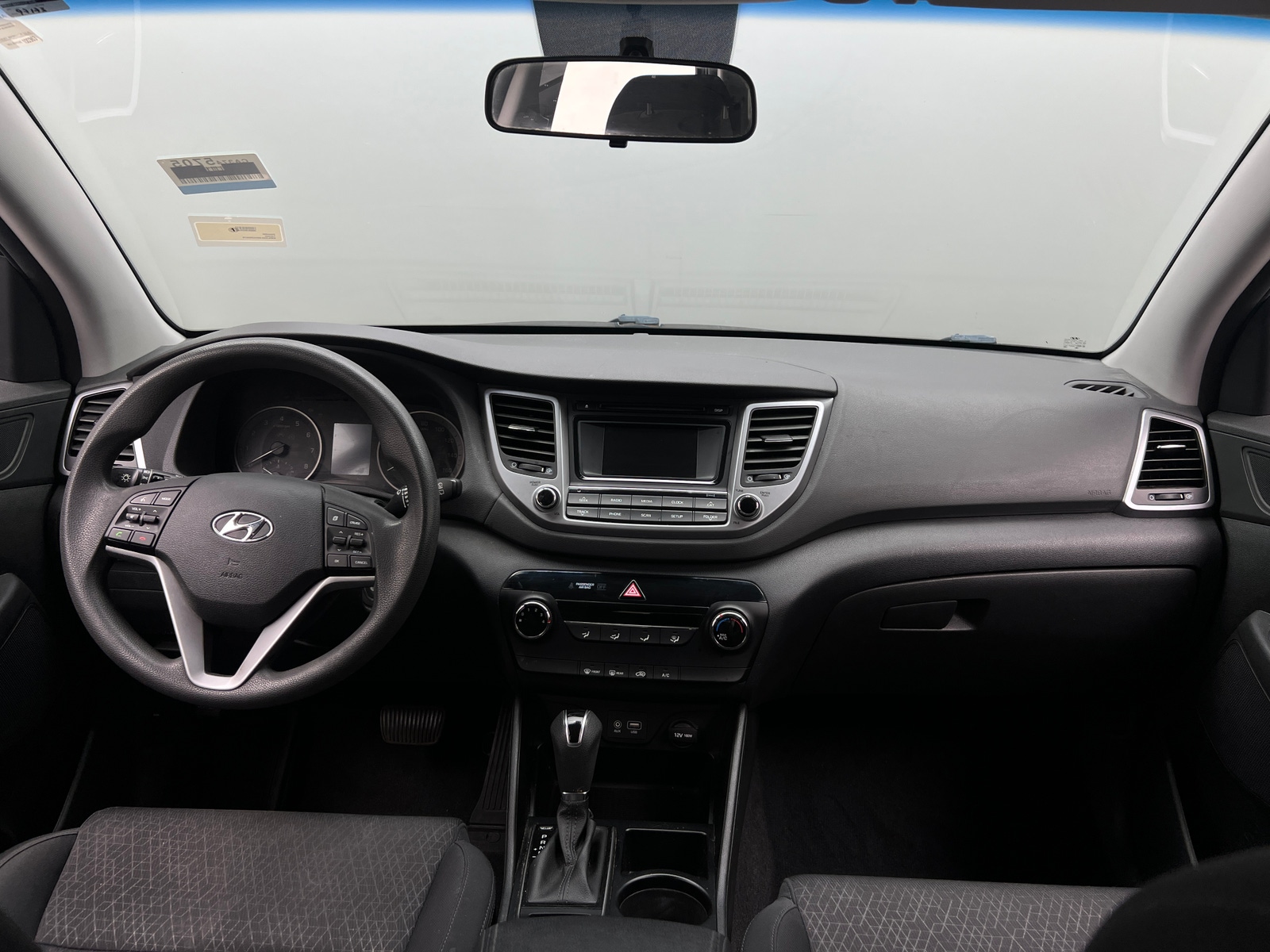 Thumbnail: 2017 Hyundai Tucson - 3