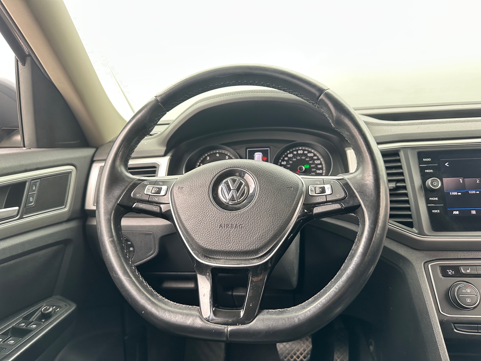 Thumbnail: 2018 Volkswagen Atlas - 4