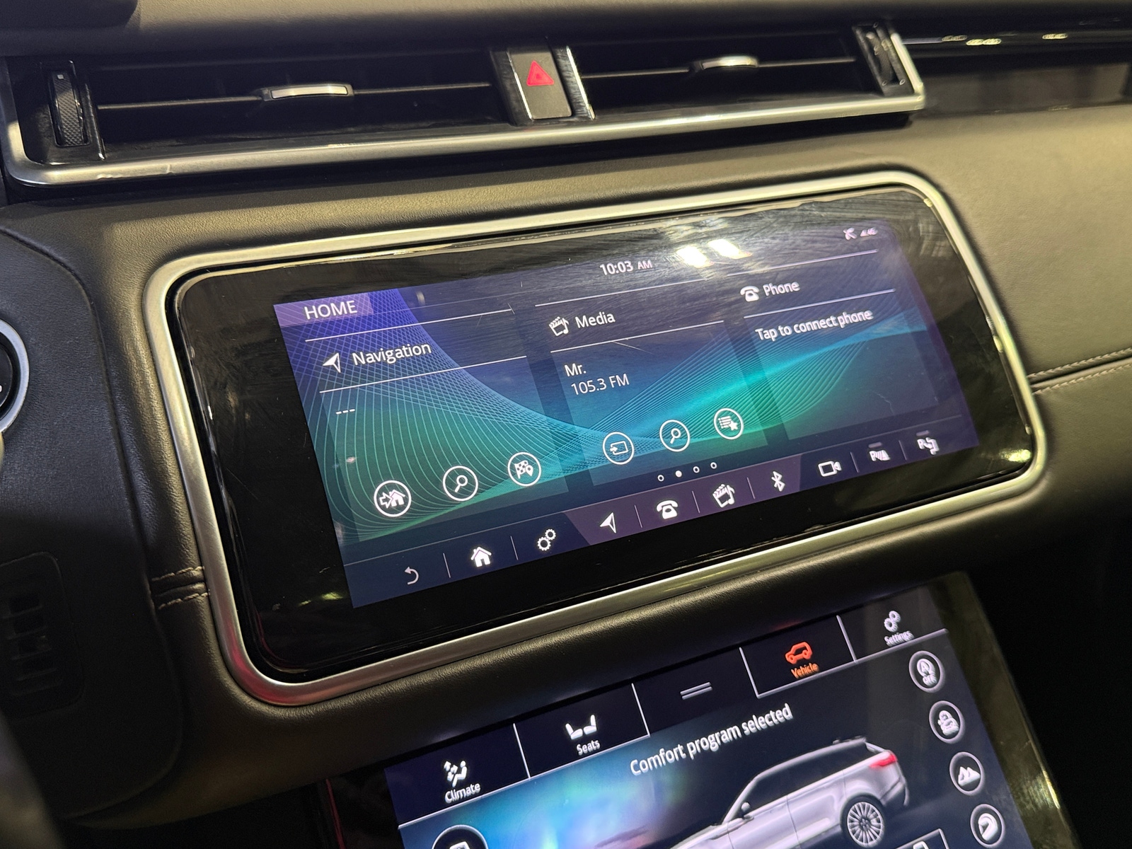 Thumbnail: 2018 Land Rover Range Rover Velar - 3