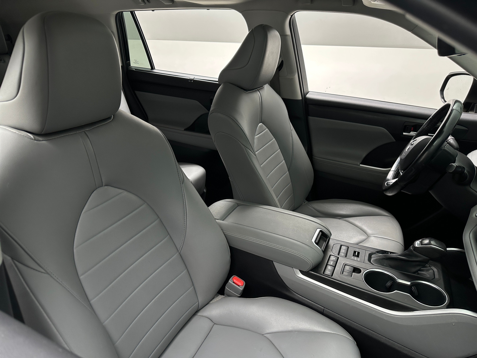 Thumbnail: 2021 Toyota Highlander - 2