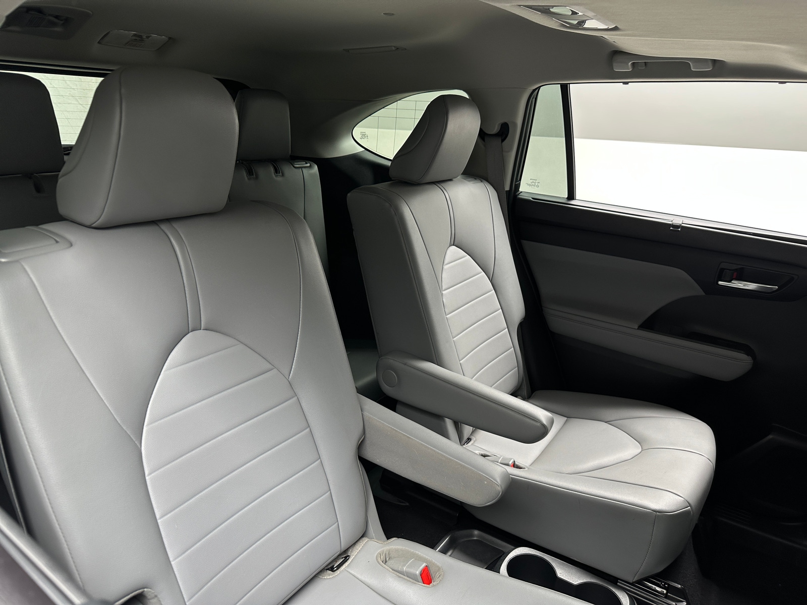 Thumbnail: 2021 Toyota Highlander - 6