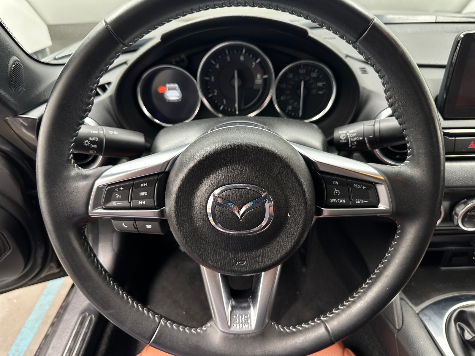 Thumbnail: 2023 Mazda MX-5 Miata - 3