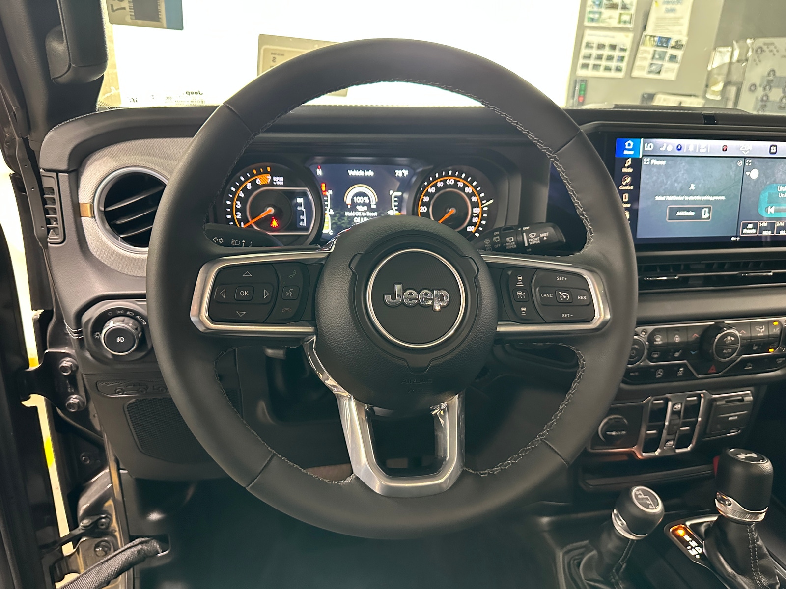 Thumbnail: 2025 Jeep Wrangler - 5
