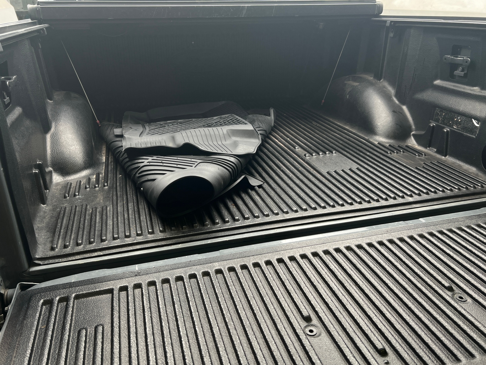Thumbnail: 2019 Ford Econoline - 7