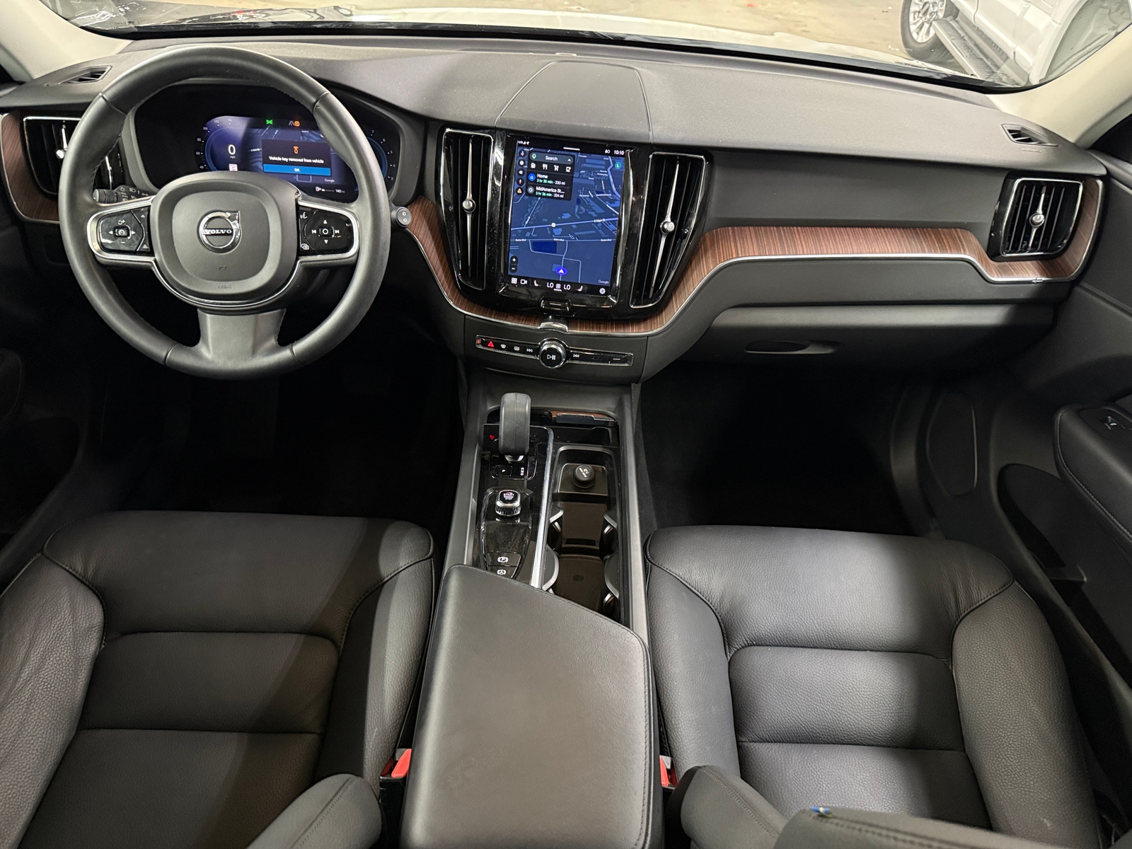 Thumbnail: 2023 Volvo XC60 - 2