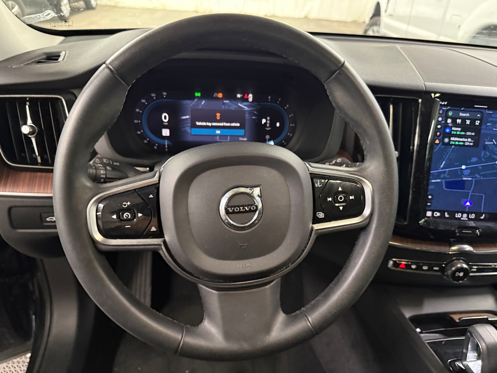 Thumbnail: 2023 Volvo XC60 - 4