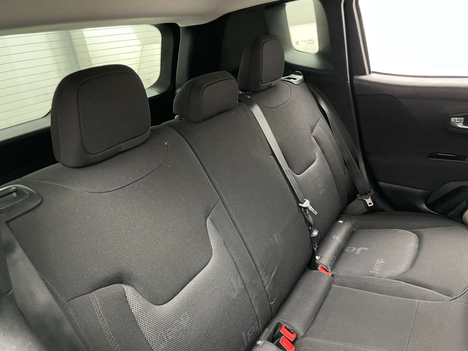 Thumbnail: 2017 Jeep Renegade - 6